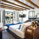 The Lift Boutique By Ridan Lisboa